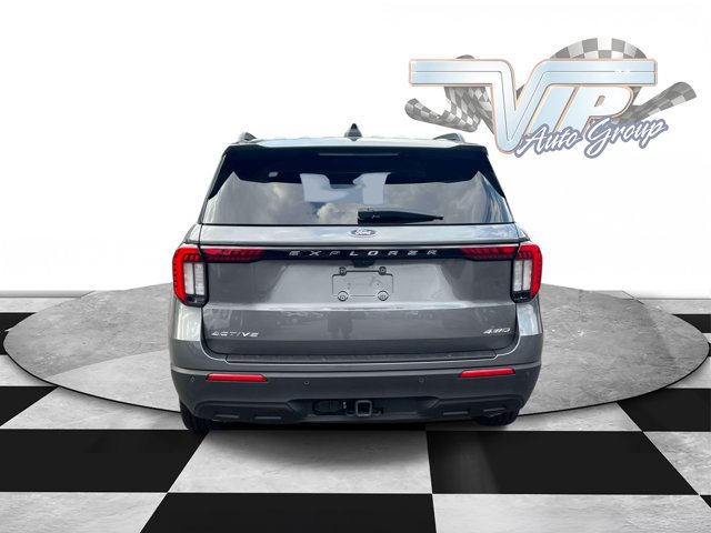 Used 2026 Ford Explorer Active AWD/4WD image 7