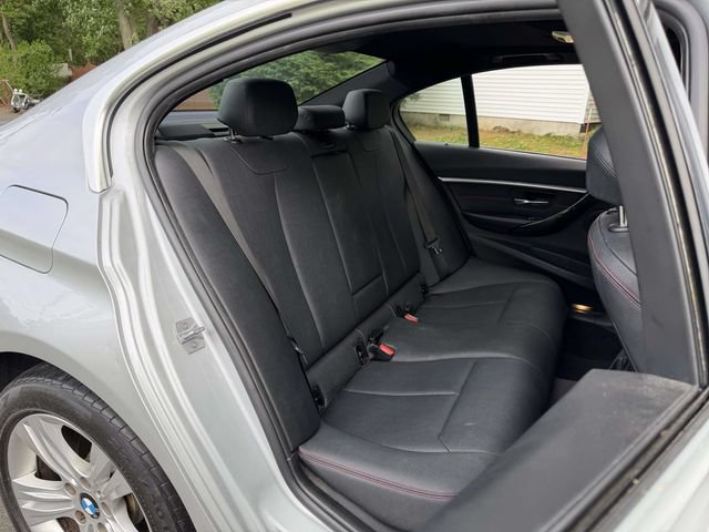 Used 2018 BMW 330i xDrive Sedan AWD/4WD image 13