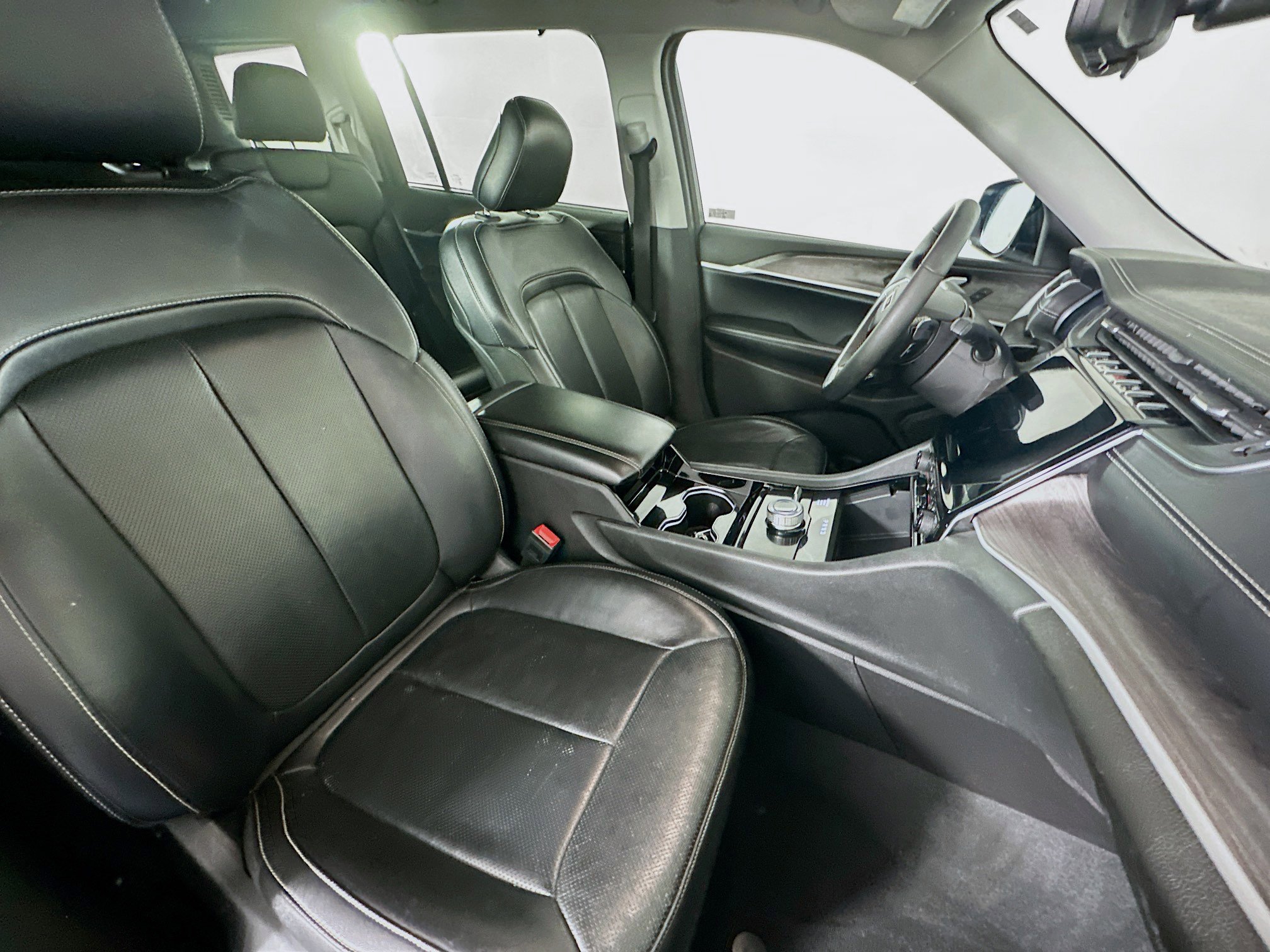 Used 2023 Jeep Grand Cherokee L Limited w/ Luxury Tech Group II image 33