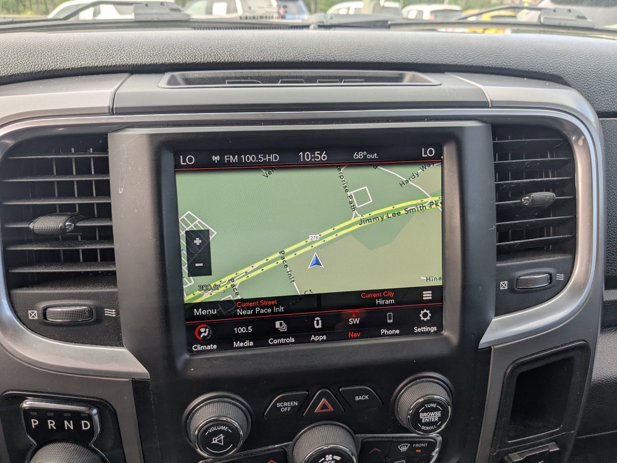 Used 2022 RAM 1500 Classic SLT w/ Electronics Group AWD/4WD image 16