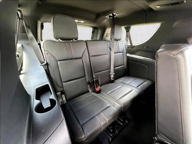 Used 2021 Chevrolet Suburban RST RWD image 29