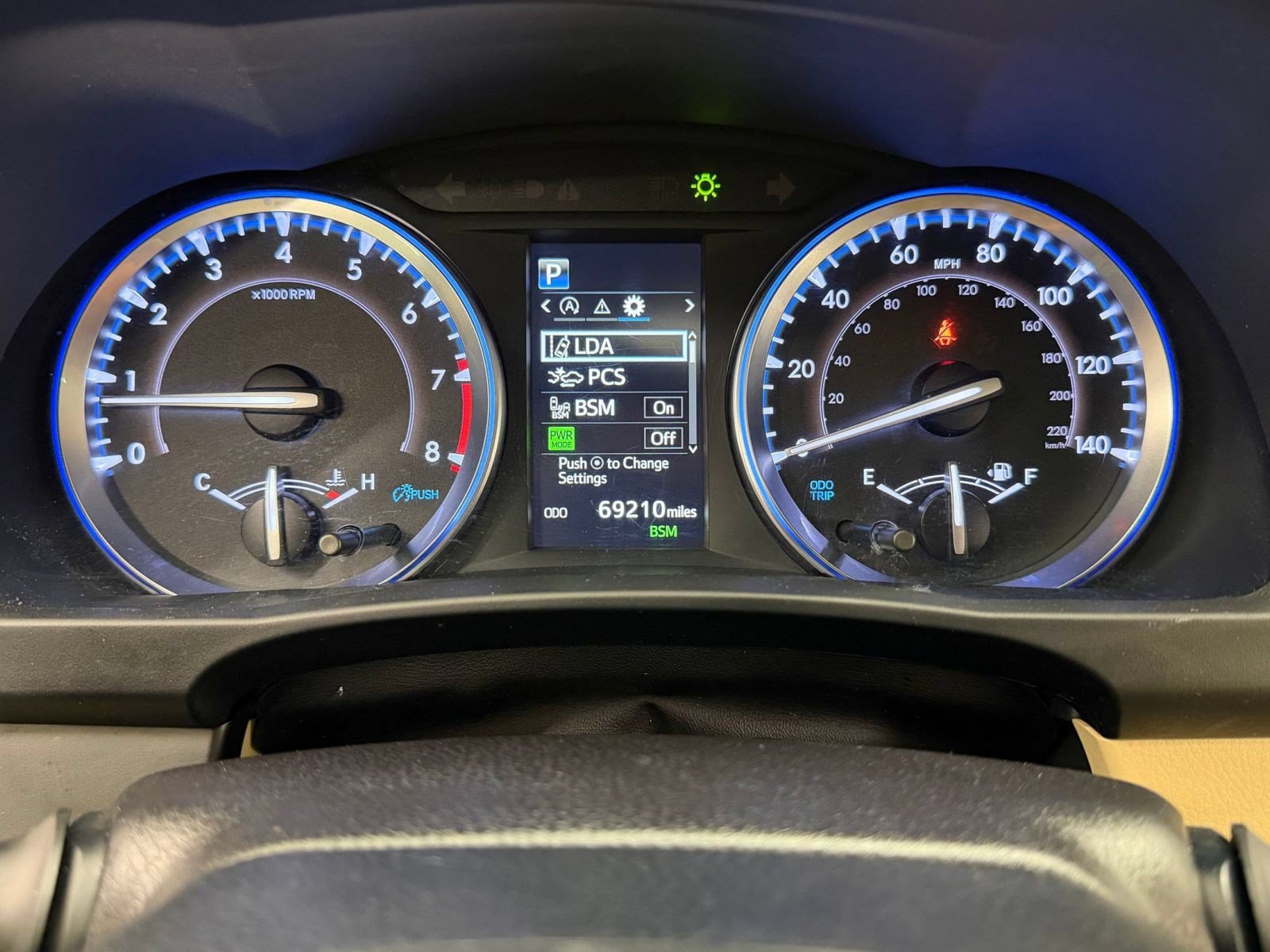 Used 2019 Toyota Highlander XLE AWD/4WD image 21
