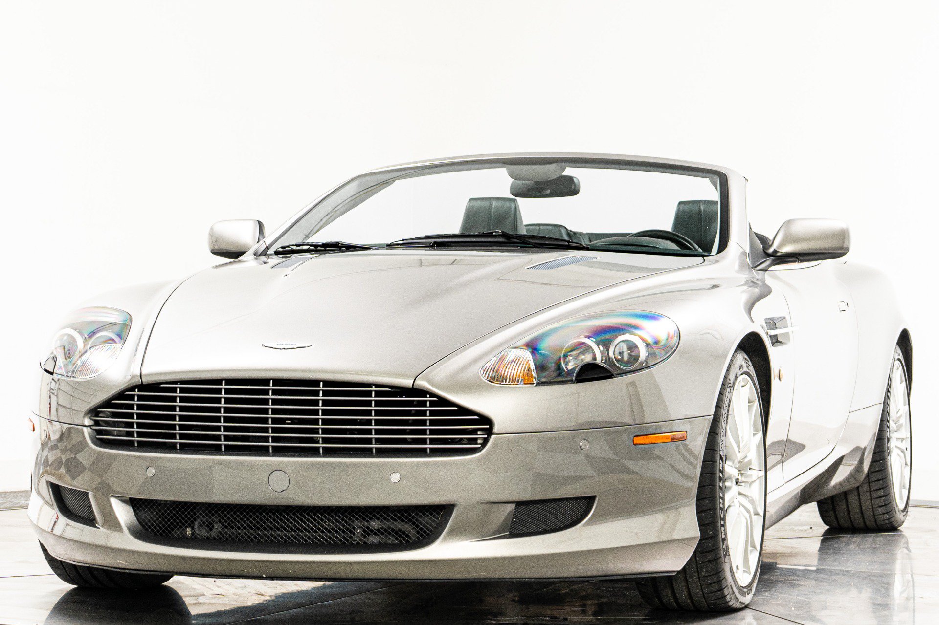 Used 2008 Aston Martin DB9 Volante RWD image 5