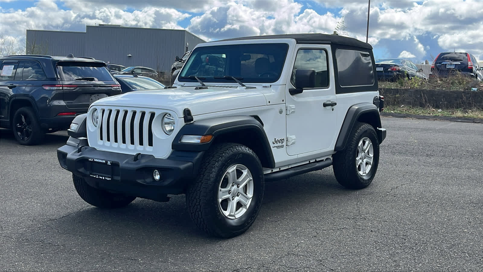 Used 2018 Jeep Wrangler Sport AWD/4WD image 3
