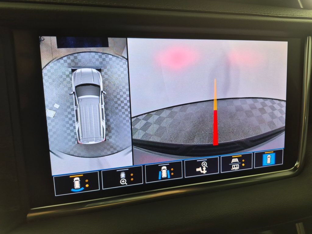 Used 2021 GMC Yukon Denali RWD image 19