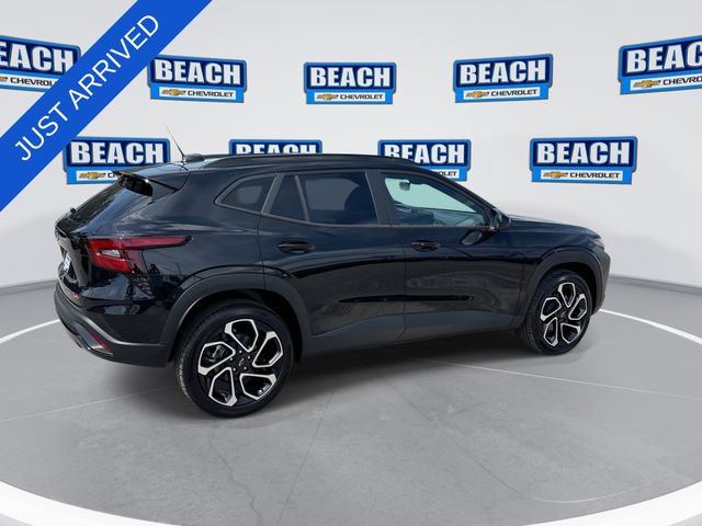 New 2026 Chevrolet Trax RS w/ Sunroof Package FWD image 8