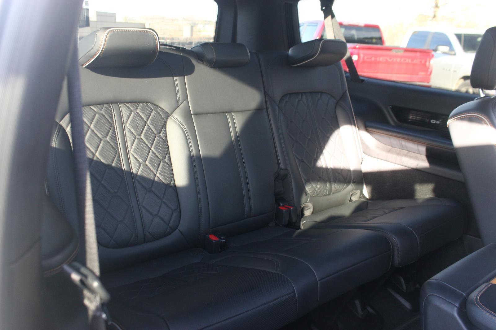 Used 2024 Jeep Grand Wagoneer L Series III image 43