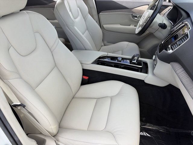 Used 2023 Volvo XC90 B6 Plus w/ Protection Package Premier AWD/4WD image 10