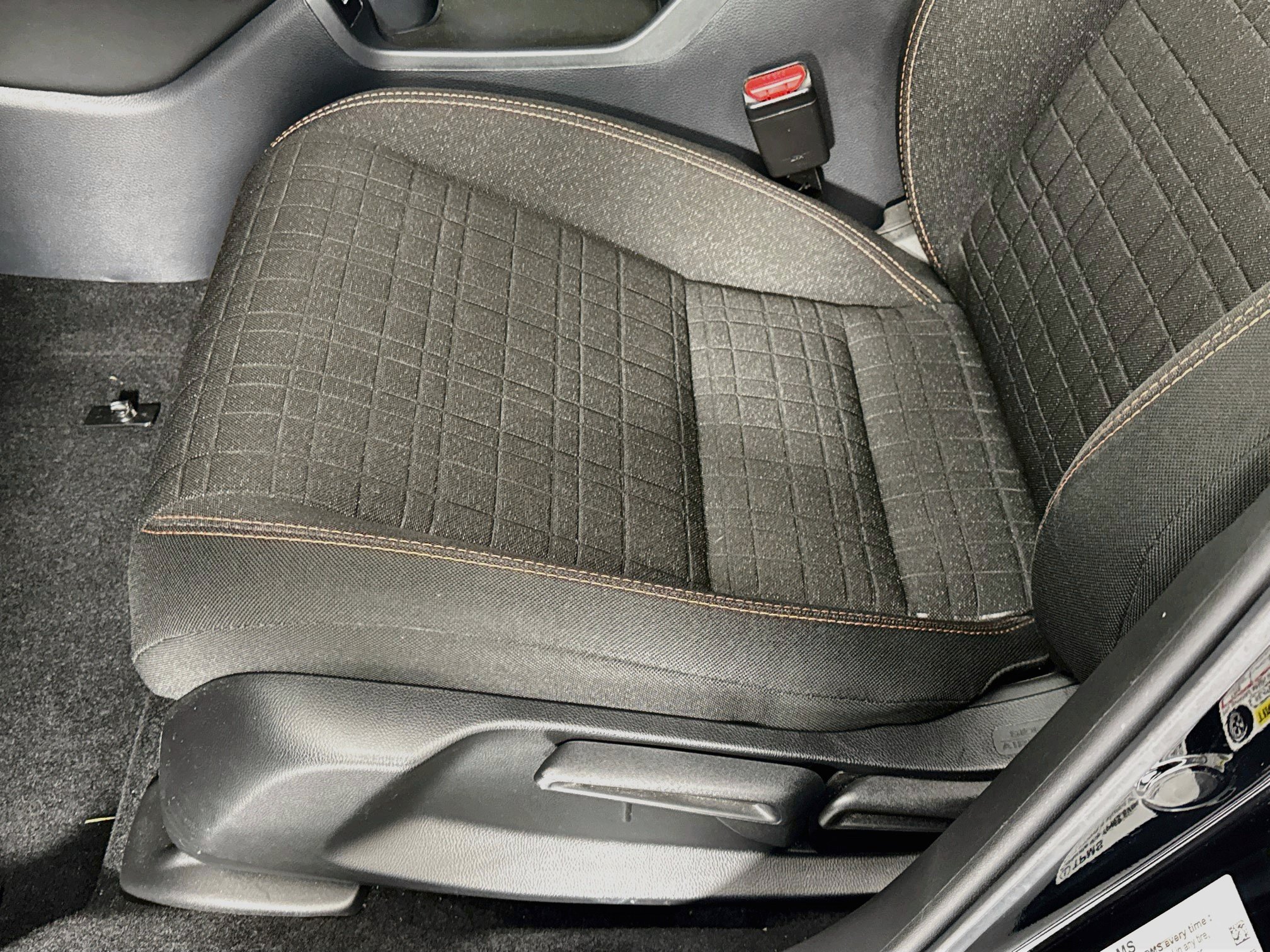 Certified 2025 Honda HR-V Sport image 18