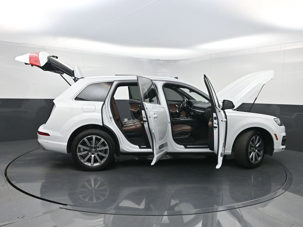 Used 2019 Audi Q7 3.0T Premium Plus w/ Premium Plus Package image 38