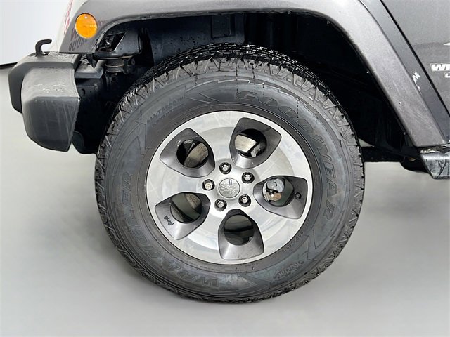 Used 2017 Jeep Wrangler Unlimited Sahara w/ Connectivity Group image 24