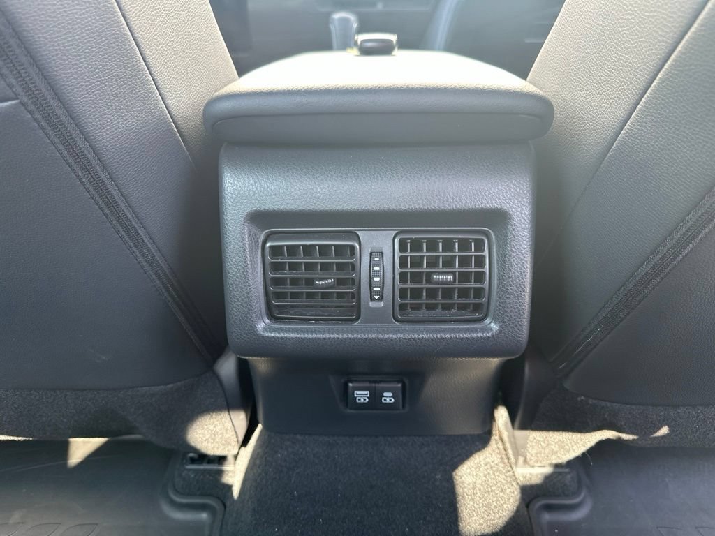 Used 2025 Toyota Camry SE w/ Multimedia Upgrade Package FWD image 33