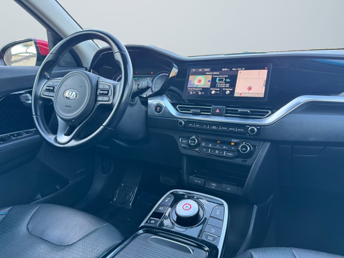 Used 2020 Kia Niro EX Premium FWD image 14