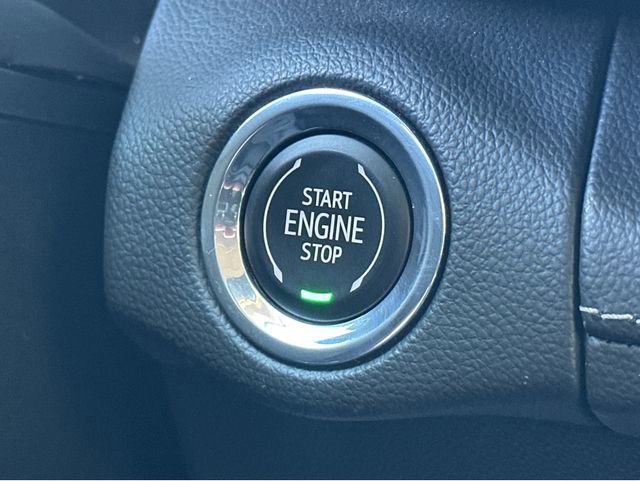 Certified 2022 Buick Envision Essence w/ Technology Package II image 34