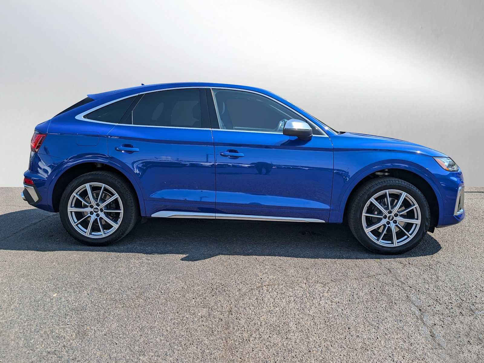 Used 2022 Audi SQ5 Prestige image 8