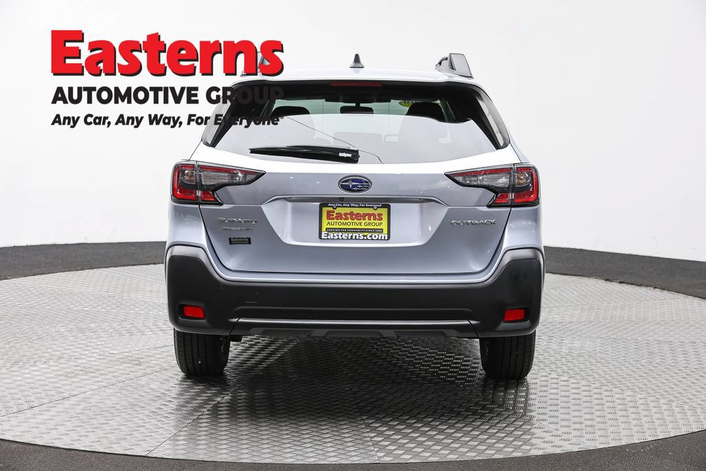 Used 2023 Subaru Outback Premium AWD/4WD image 6