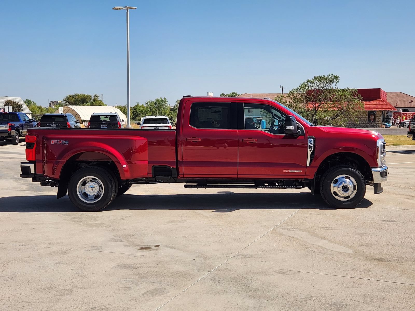 New 2027 Ford F350 Lariat w/ Lariat Premium Package AWD/4WD image 7