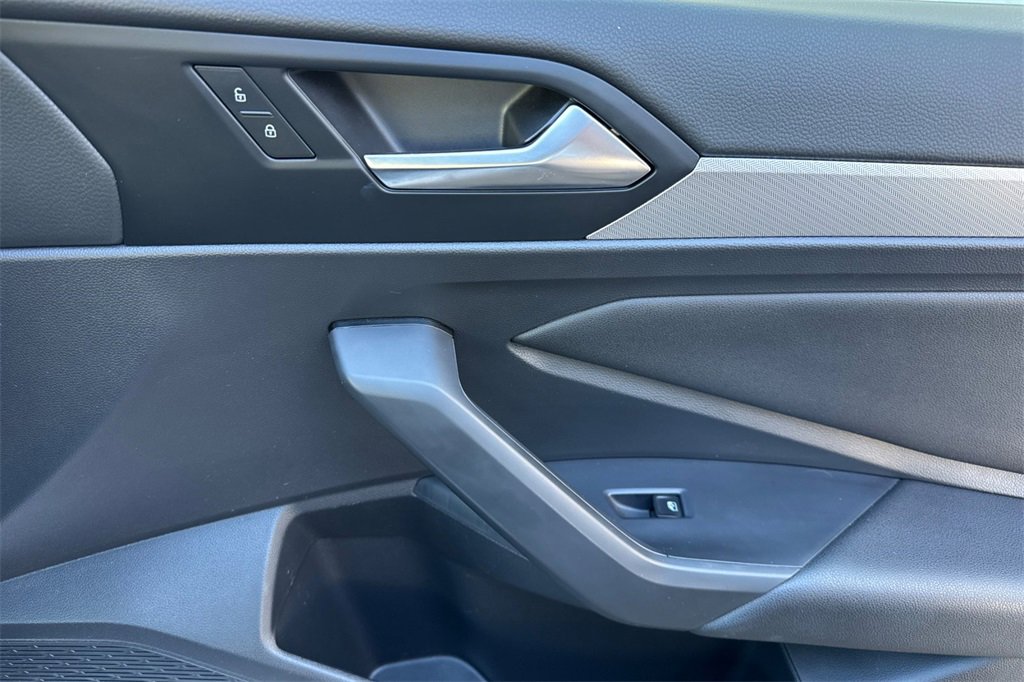 Used 2020 Volkswagen Jetta SE image 19