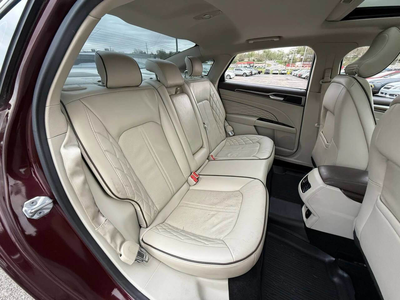 Used 2017 Ford Fusion Platinum FWD image 19