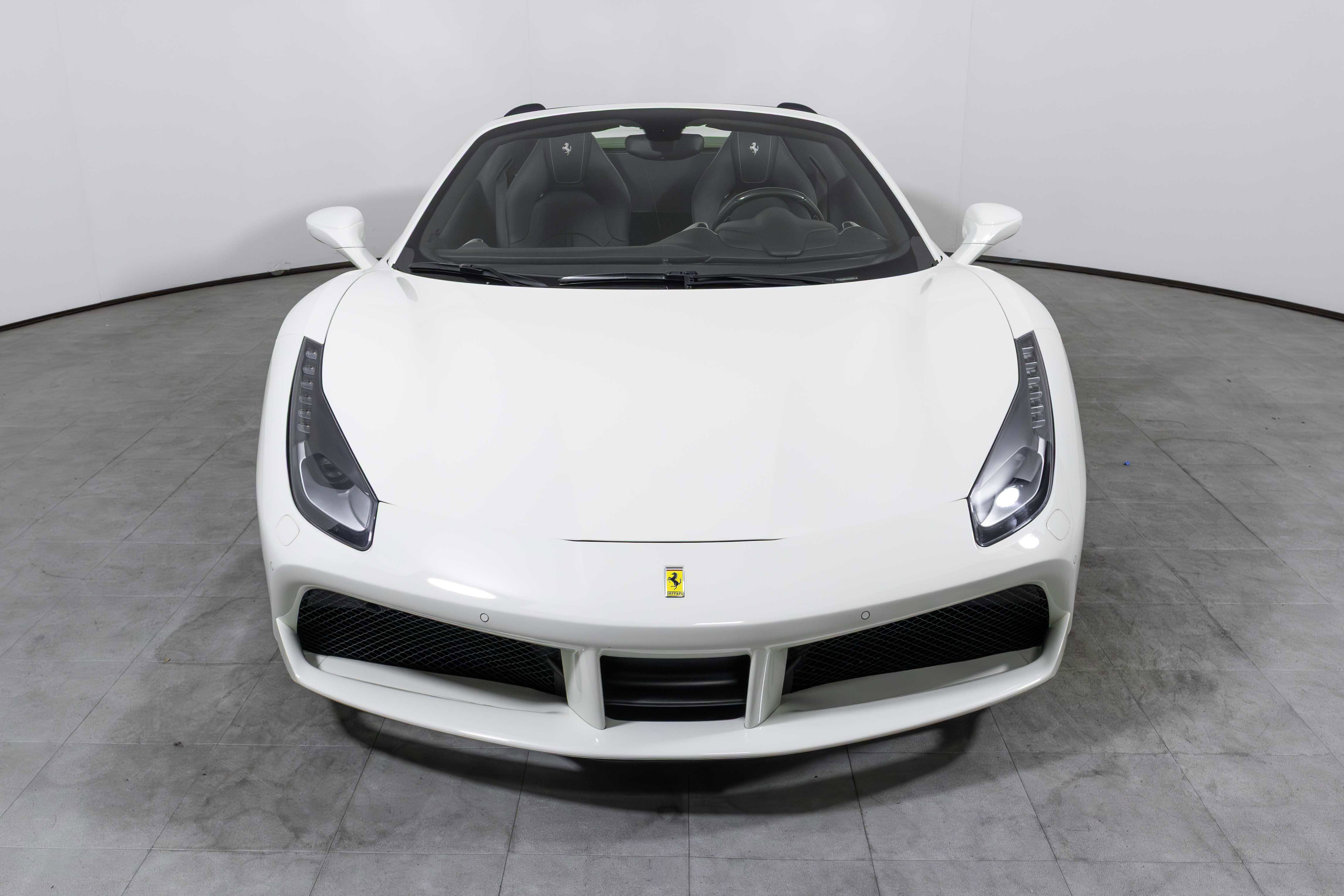 Used 2018 Ferrari 488 Spider image 2
