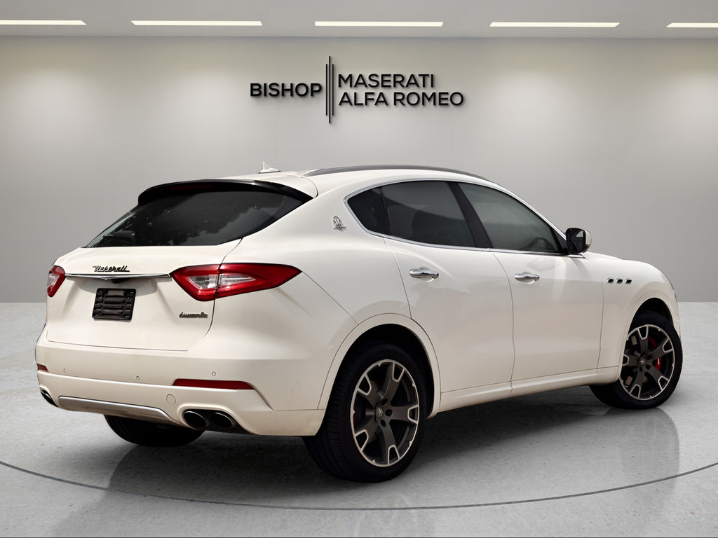 Used 2017 Maserati Levante S AWD/4WD image 5