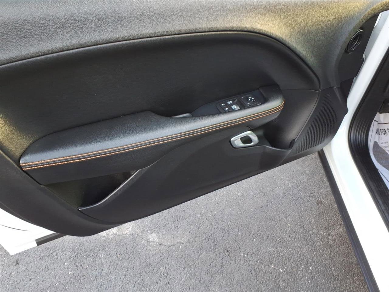 Used 2020 Dodge Challenger R/T image 6
