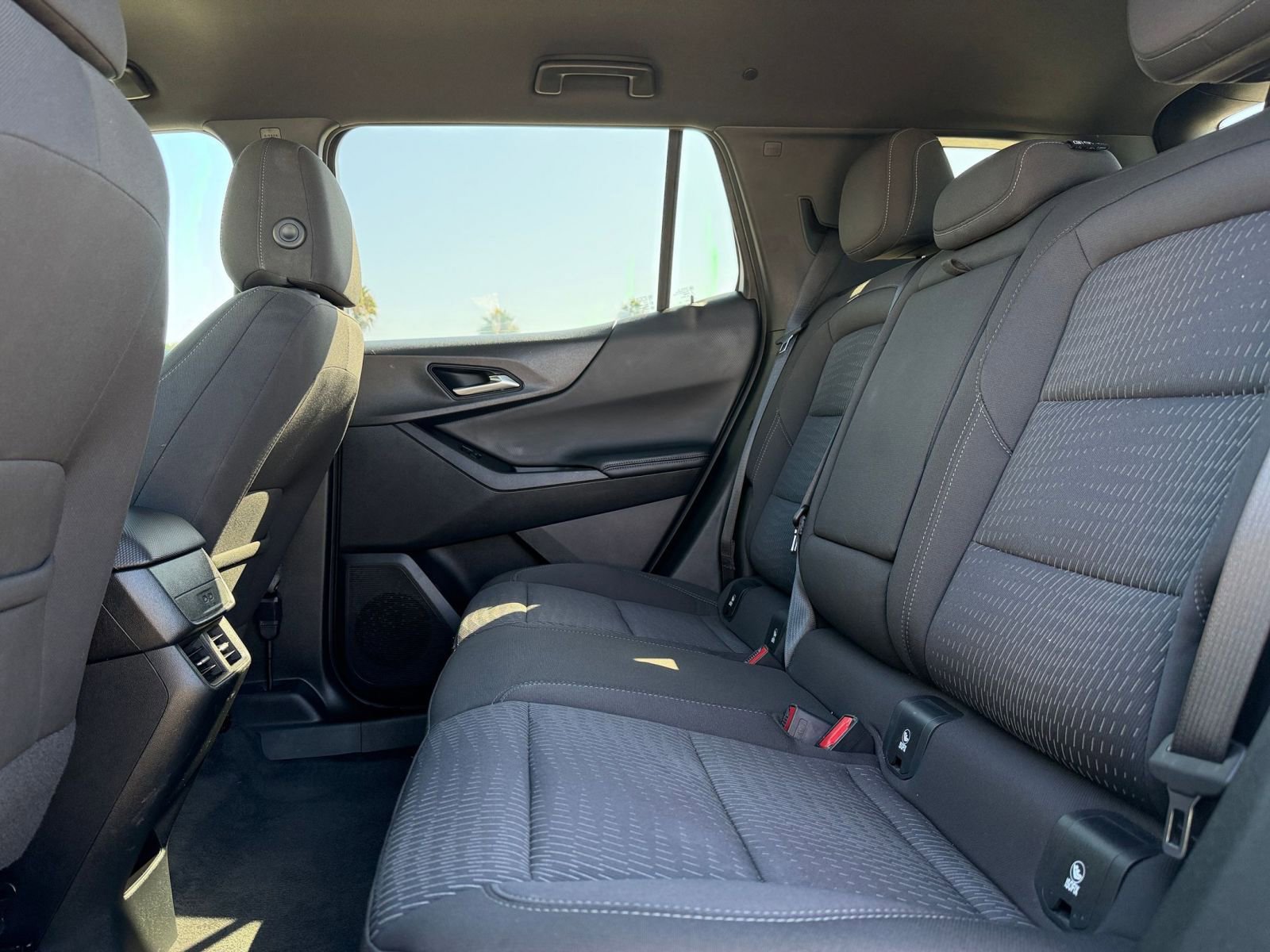 Used 2025 Chevrolet Equinox LT image 24