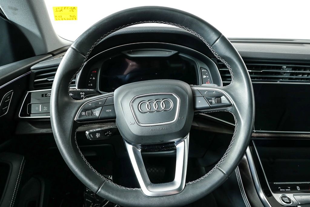 Used 2023 Audi Q8 Prestige w/ Prestige Package image 10