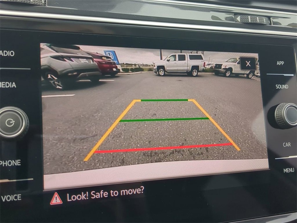 Used 2024 Volkswagen Tiguan SE image 20