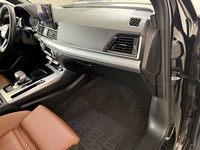 Certified 2025 Audi Q5 2.0T Premium image 23