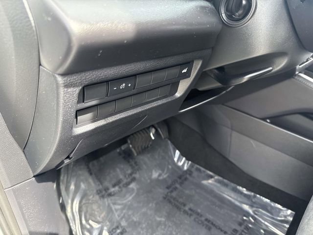 Used 2024 Mitsubishi Outlander SE Black Edition image 24