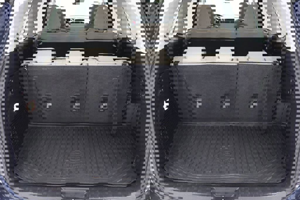 Used 2023 Subaru Ascent Premium w/ Convenience Package image 28