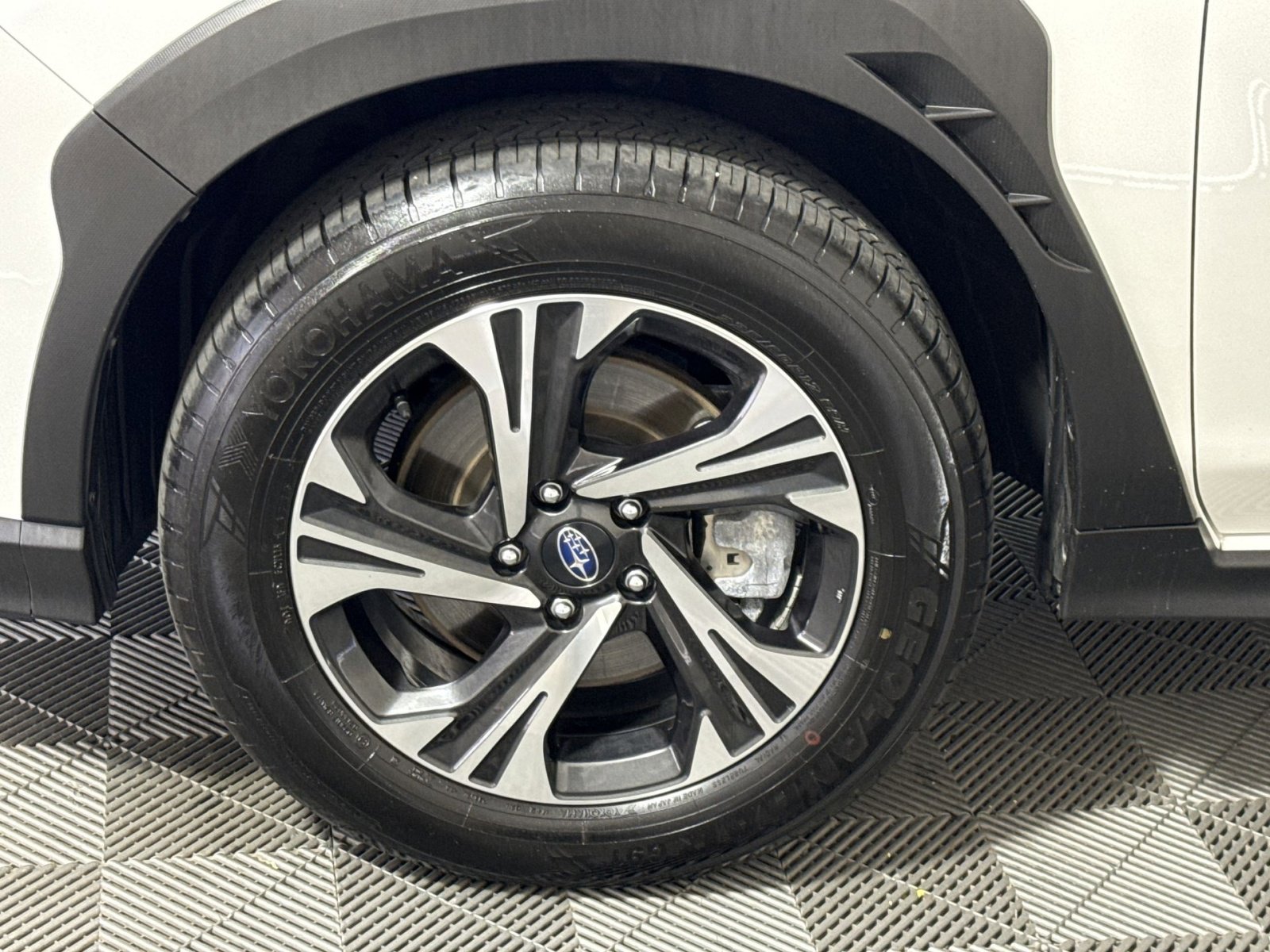 Used 2024 Subaru Crosstrek 2.0i Premium image 12