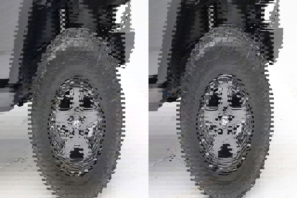 Used 2017 Jeep Wrangler Unlimited Rubicon w/ Dual Top Group image 10