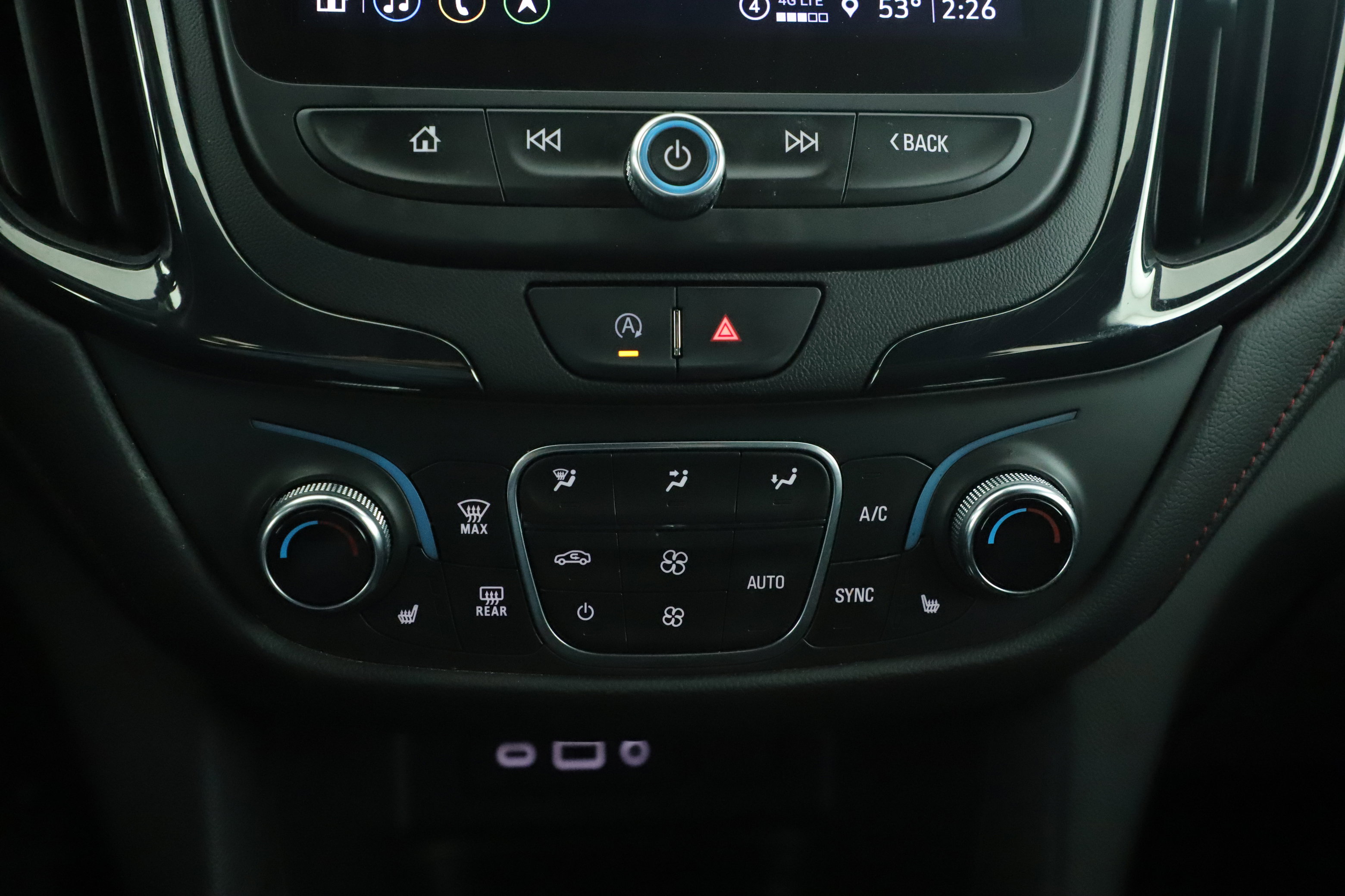 Used 2022 Chevrolet Equinox RS w/ RS Leather Package image 7