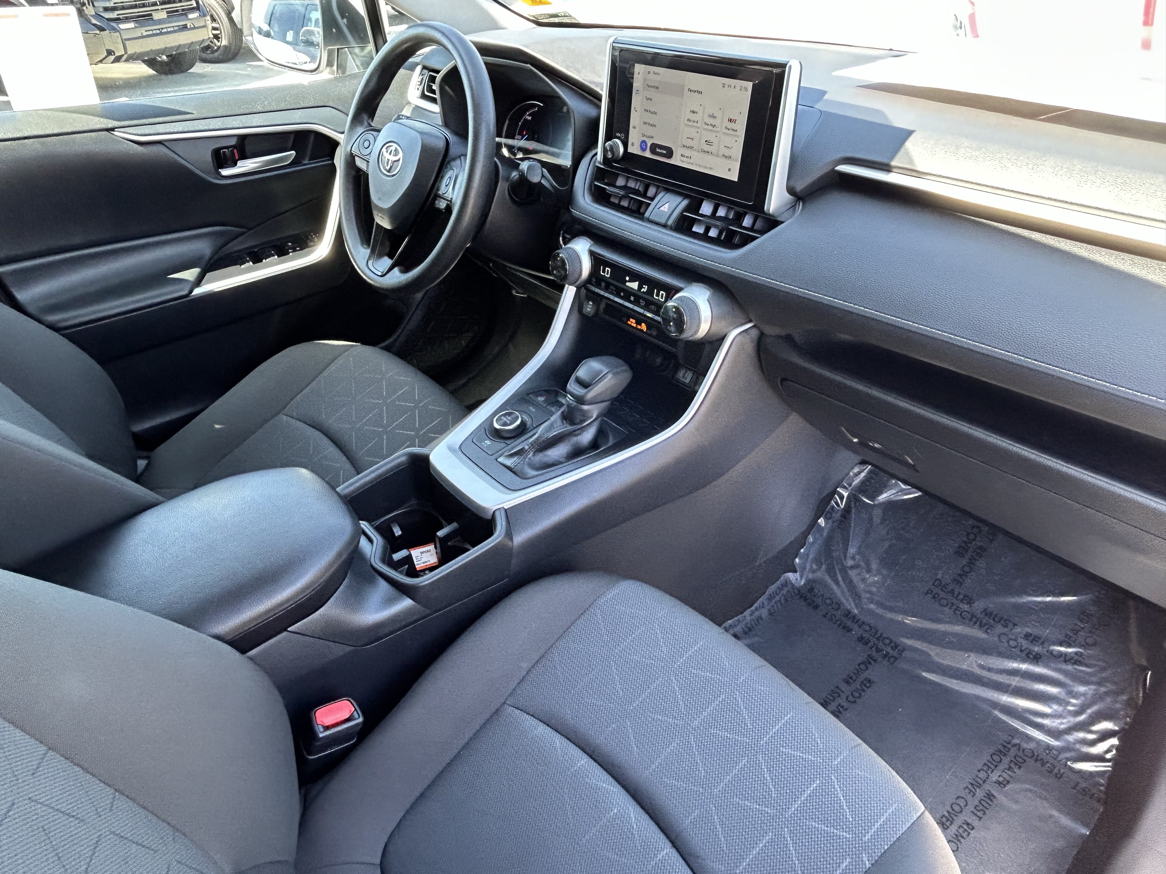 Certified 2025 Toyota RAV4 XLE AWD/4WD image 9