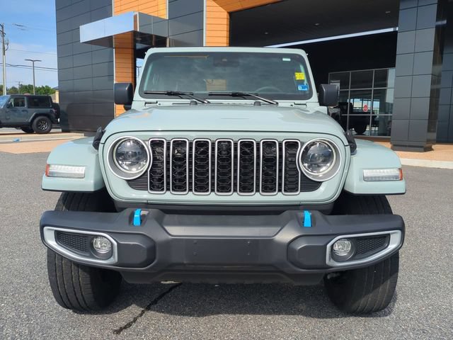 Used 2024 Jeep Wrangler Unlimited Sahara w/ Technology Group AWD/4WD image 9
