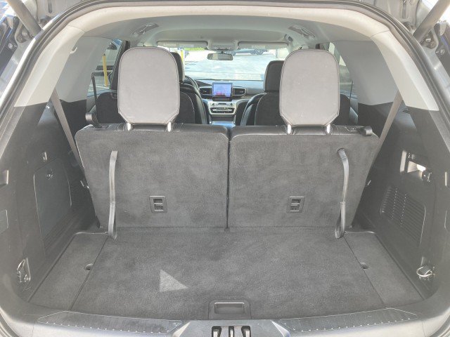 Certified 2020 Ford Explorer XLT w/ Equipment Group 202A AWD/4WD image 5