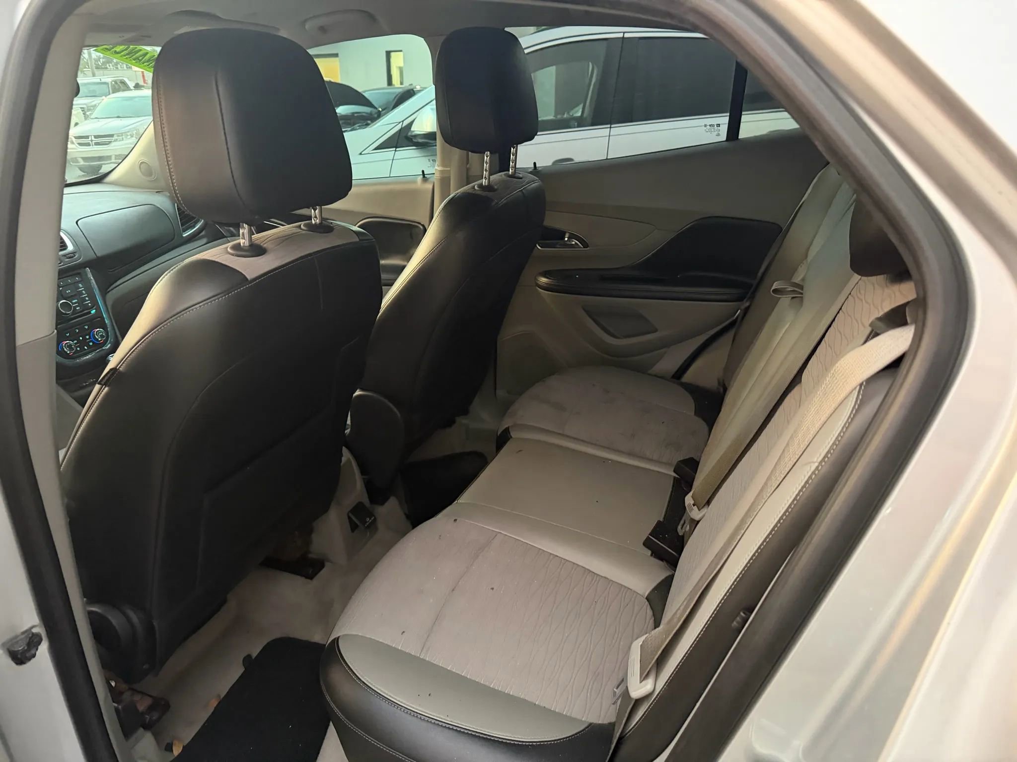 Used 2015 Buick Encore Convenience FWD image 9