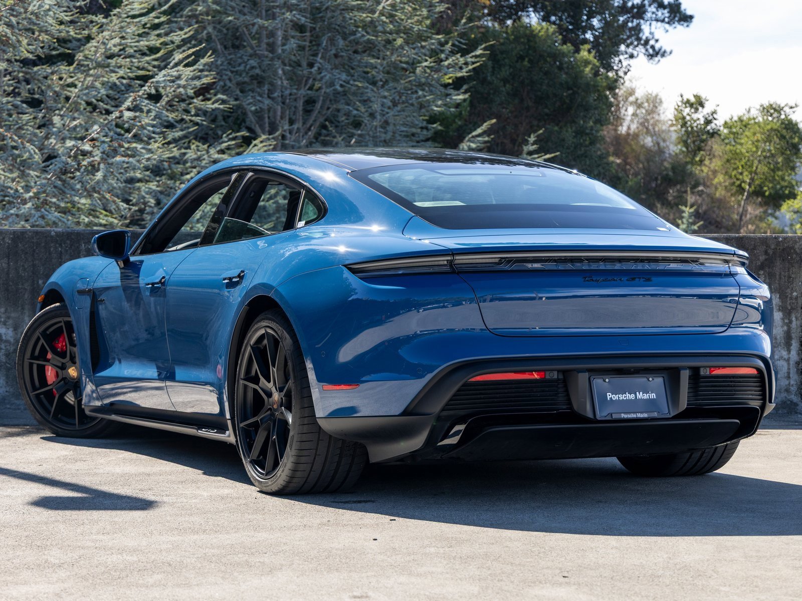 New 2025 Porsche Taycan GTS image 3