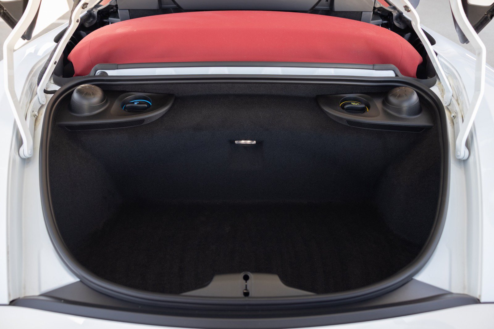 Used 2020 Porsche 718 Boxster Spyder RWD image 35