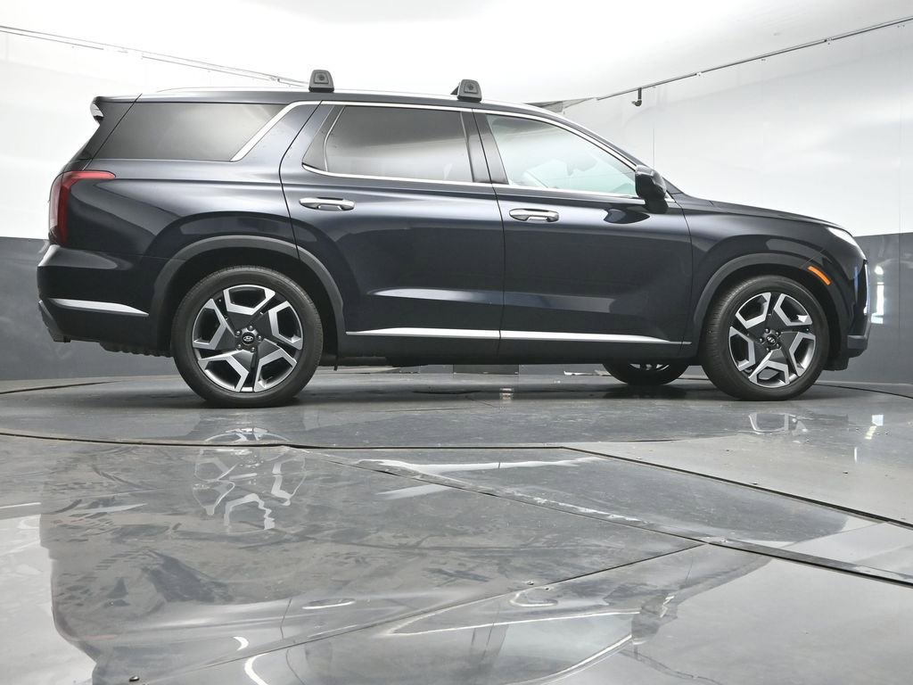 Used 2023 Hyundai Palisade SEL image 40
