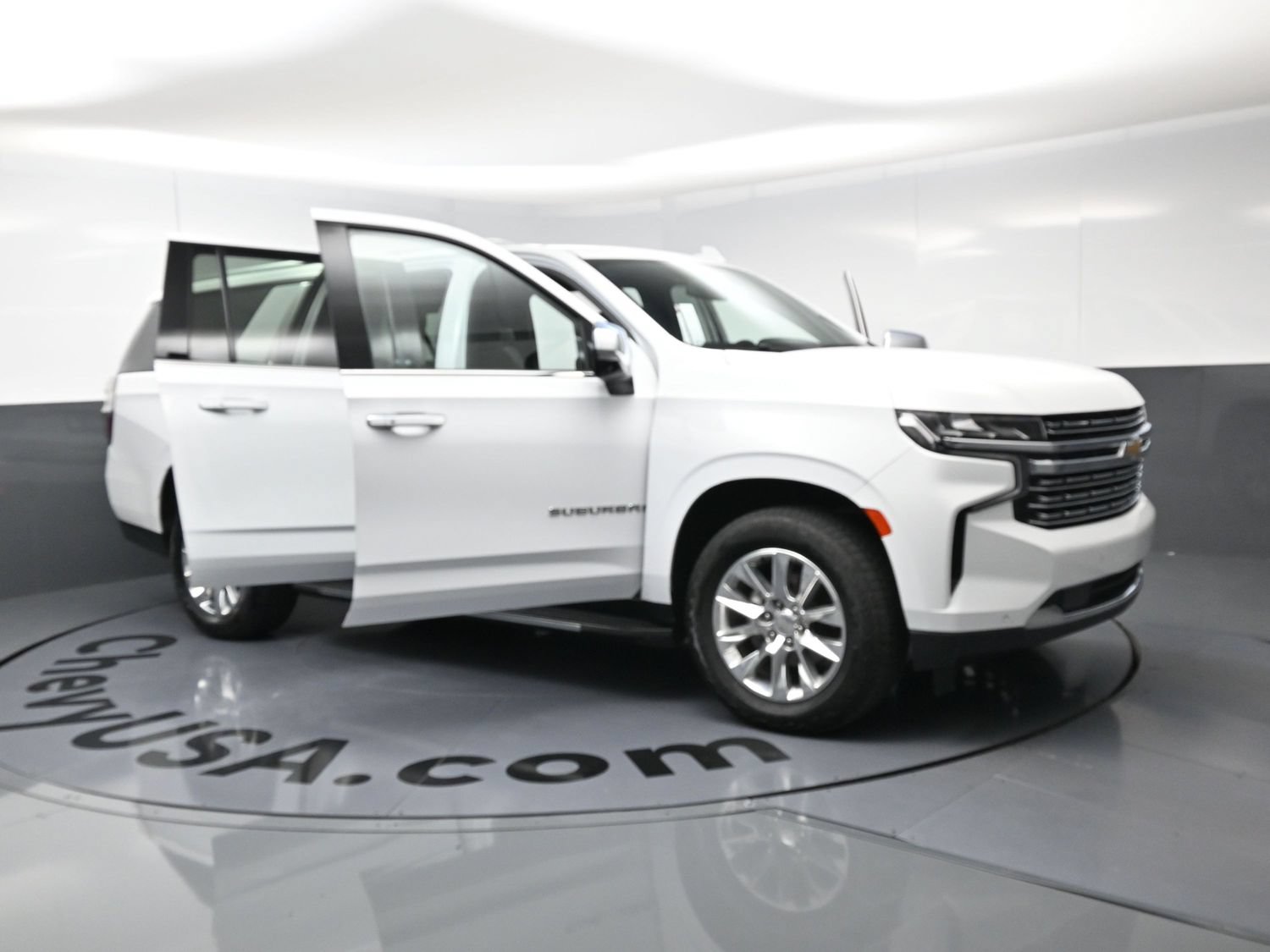 Used 2022 Chevrolet Suburban Premier RWD image 24
