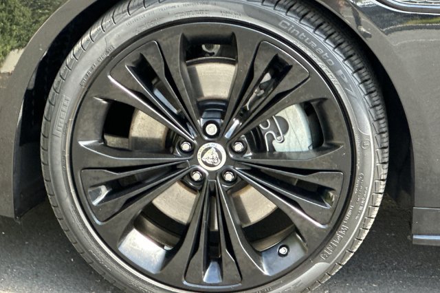 Used 2024 Jaguar XF R-Dynamic SE AWD/4WD image 24