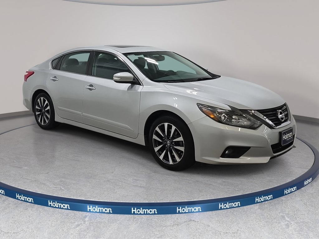 Used 2016 Nissan Altima 2.5 SL w/ 2.5 Technology w/LED Package FWD image 4