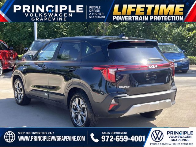Used 2026 Kia Seltos LX AWD/4WD image 8