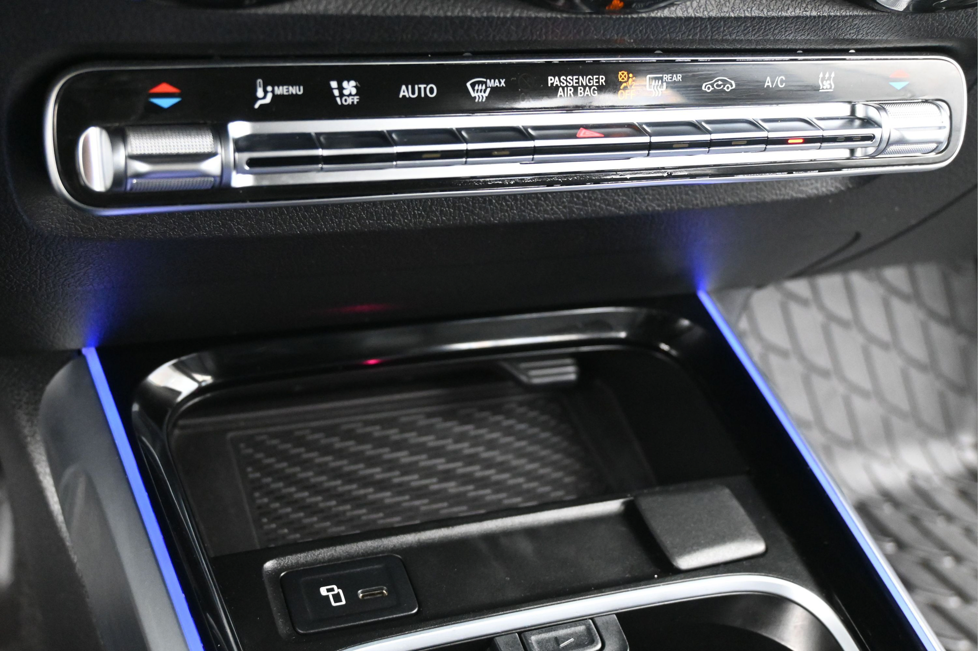 Used 2023 Mercedes-Benz EQB 300 4MATIC image 19