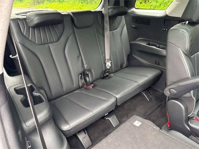 Used 2023 Hyundai Palisade Limited image 32