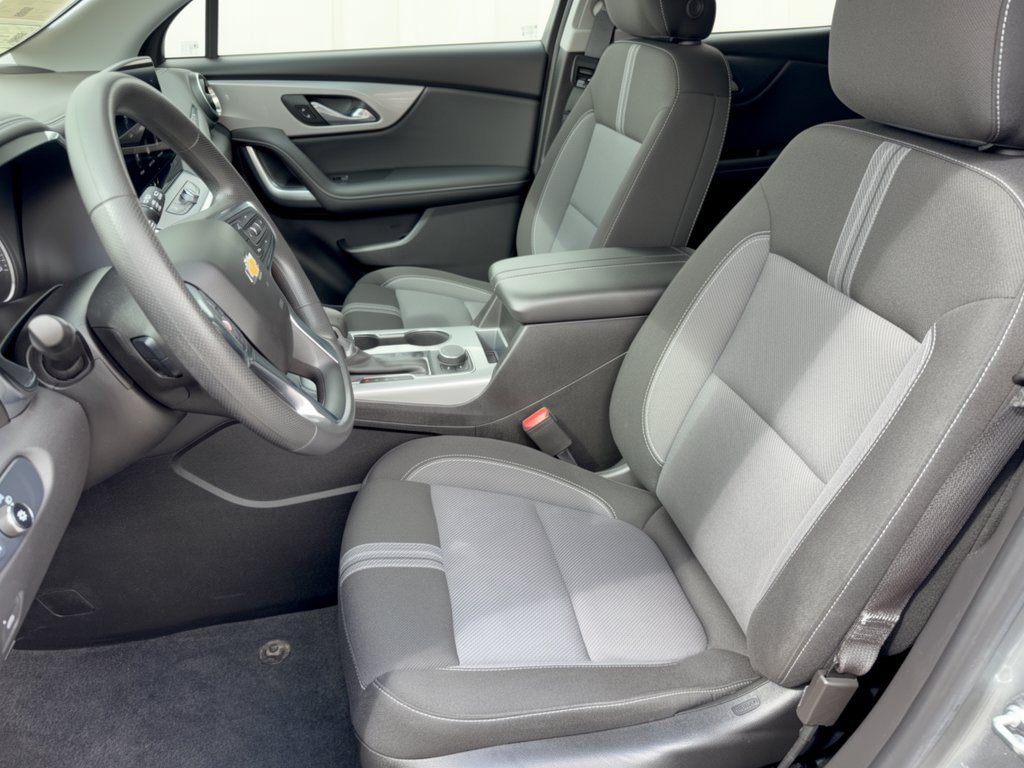 Certified 2024 Chevrolet Blazer LT w/ Convenience Package FWD image 5