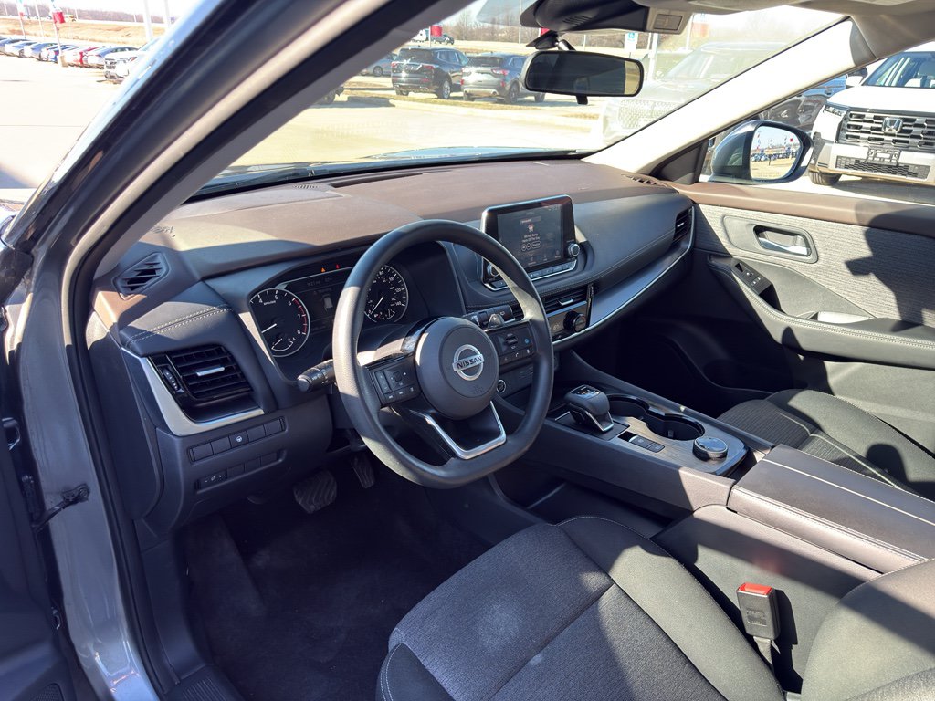 Used 2021 Nissan Rogue SV AWD/4WD image 9